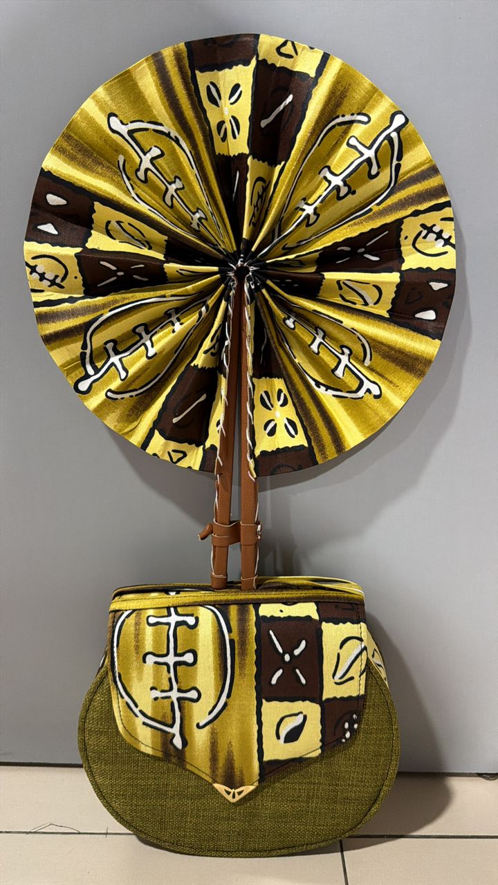 Bolso y Abanico TANJI