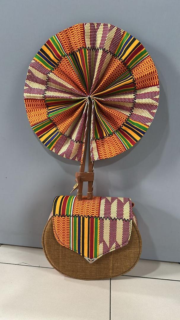Bolso y Abanico SANYANG